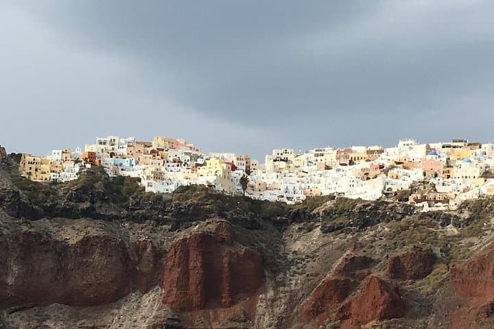 Half-Day Private Santorini Sightseeing Tour — Oia, Fira & Wine Tasting photo 2