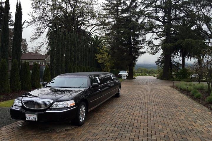 Private 6‑Hour Napa Limousine Wine Tour: Style, Tasting, and Valley Views