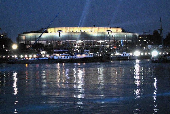 Private One-Way Transfer: Cesky Krumlov to Linz — Scenic Door-to-Door Ride