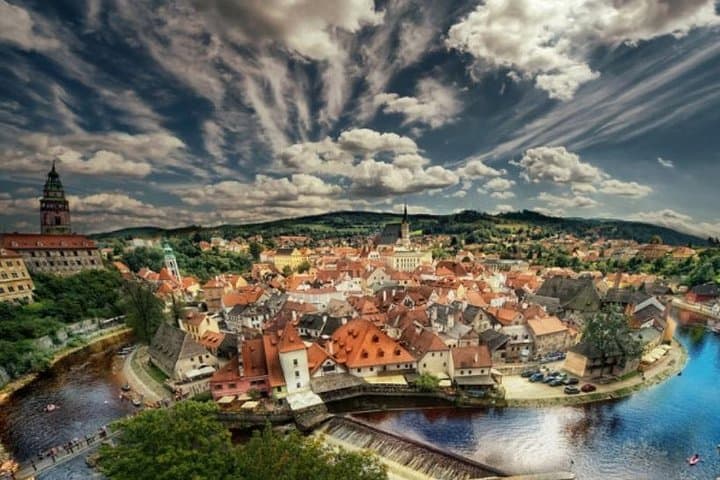 Private Prague to Hallstatt Transfer via Cesky Krumlov — Guided One-Way Sightseeing