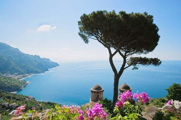 Day Trip from Rome: Private Chauffeured Tour to Amalfi Coast & Pompeii photo 2