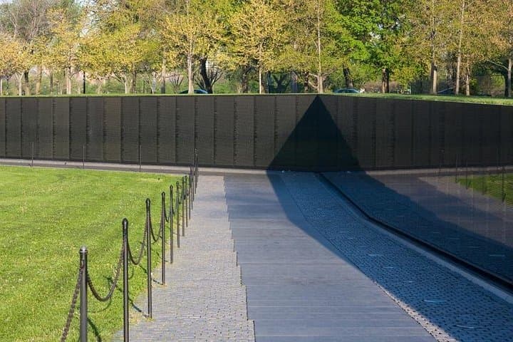 Private Washington DC Memorials Van Tour — Arlington, Tomb of the Unknowns & Pentagon Views photo 2