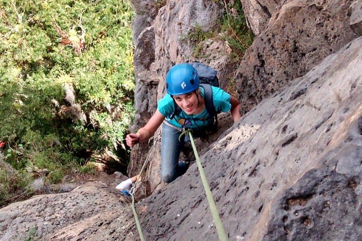 Full-Day Rock Climbing in Suesca: Guided Climbs on 140m Crags photo 3