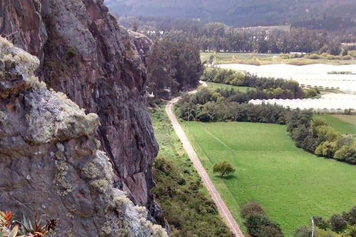 Full-Day Rock Climbing in Suesca: Guided Climbs on 140m Crags photo 5