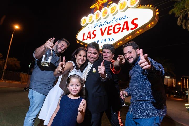 Las Vegas Strip Private Limo Photo Tour — 1-Hour Photographer Experience