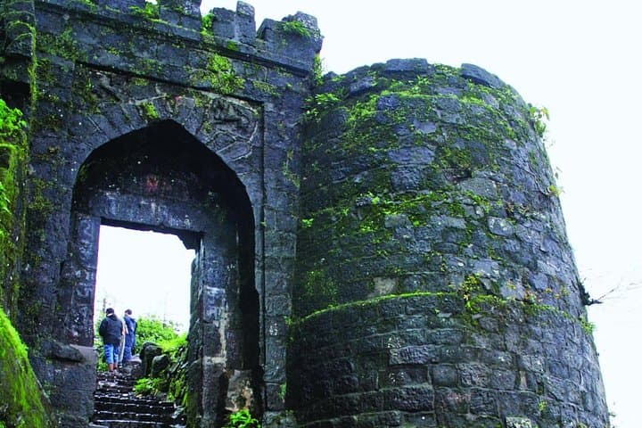 Sinhagad Fort Guided Half-Day: A Practical Trek & Sightseeing Guide from Pune photo 2