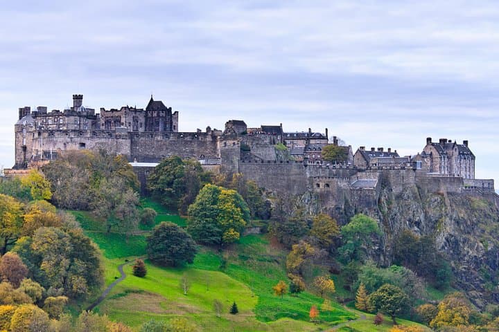 Private Chauffeur-Driven Sightseeing Tour of Edinburgh: Castle, Royal Mile & Holyrood photo 1