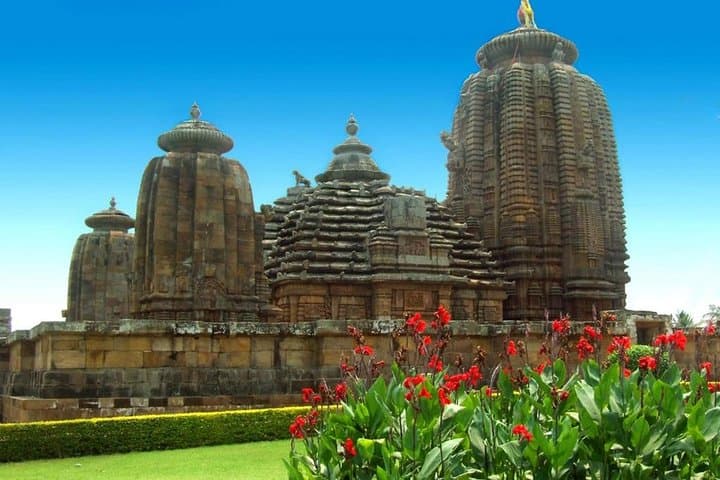 Full-day Bhubaneswar Temple City Tour: Lingaraj, Dhauli, Khandagiri & Museums photo 2
