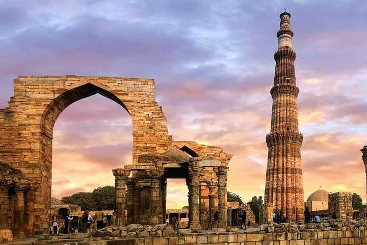 Private Old & New Delhi Full-Day Sightseeing Tour — Rickshaw Ride, India Gate & Historic Marvels photo 5