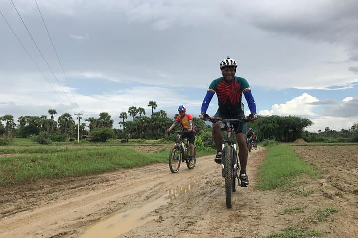 Bagan Villages & Temples Cycling Tour — Off-Grid Countryside Explorer photo 2