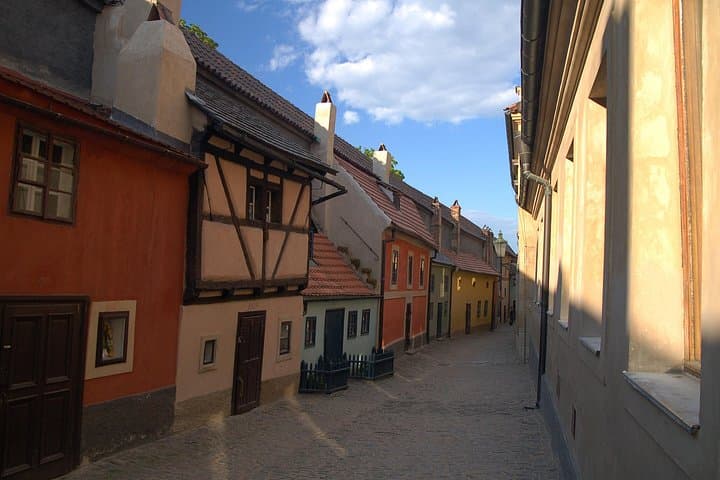 Private Prague Castle and Lobkowicz Palace Half-Day Tour — Mercedes Guided Visit photo 4
