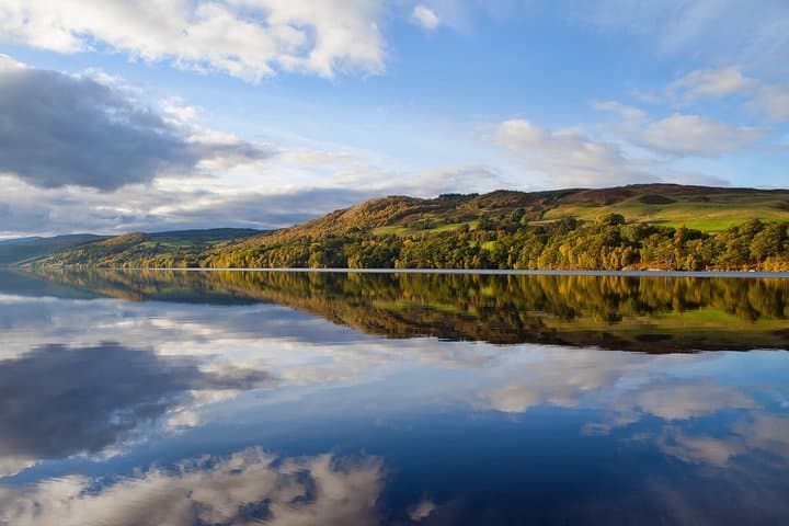 Loch Ness & Highlands Small-Group Day Tour from Glasgow — Cruise Included