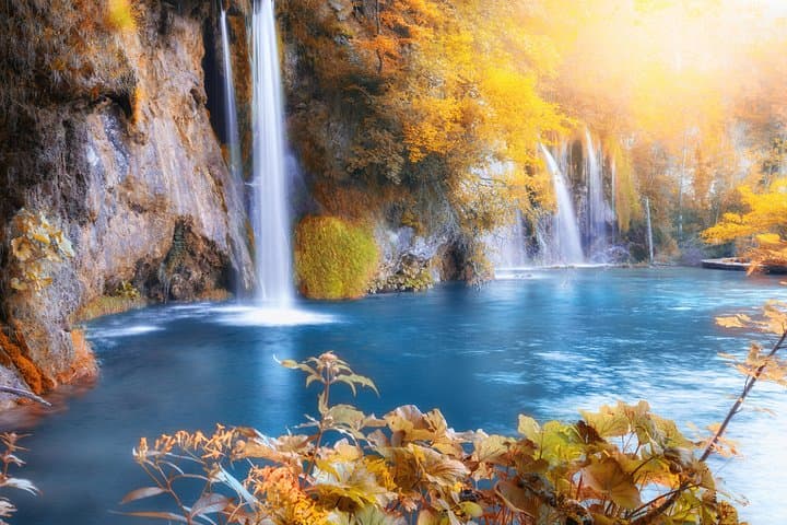 Plitvice Lakes Day Trip from Zadar — Guided Tour to Croatia’s Waterfall Lakes photo 4