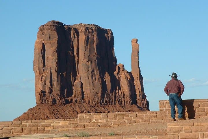 Monument Valley 4x4 Tour: Navajo-Guided Backcountry Drive to John Ford's Point photo 1
