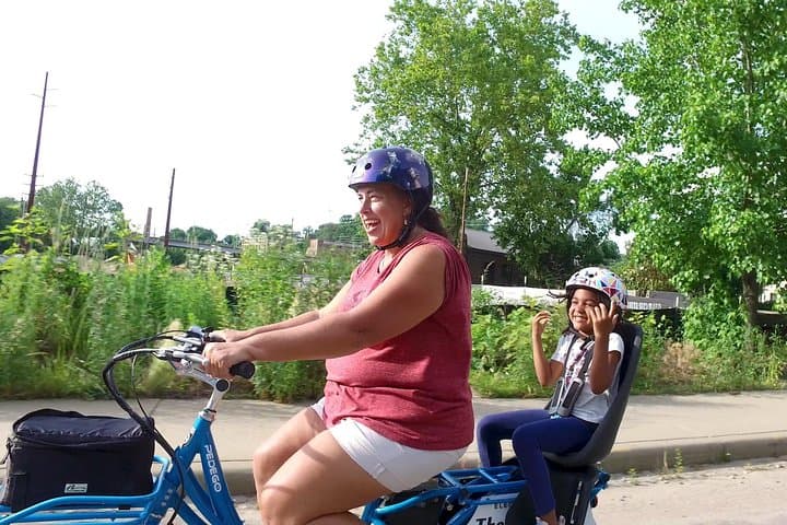 Electric Bike Tour of Historic Downtown Asheville: 3-Hour Guided Ride with Scenic Views photo 3