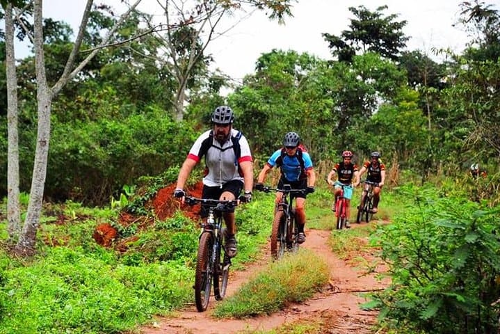 Island Cycling on Lake Victoria: 20km Mukono Ride from Kampala
