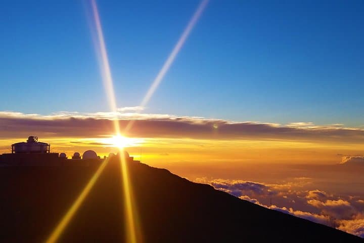 Haleakala Sunset Tour with Summit Dinner and Stargazing