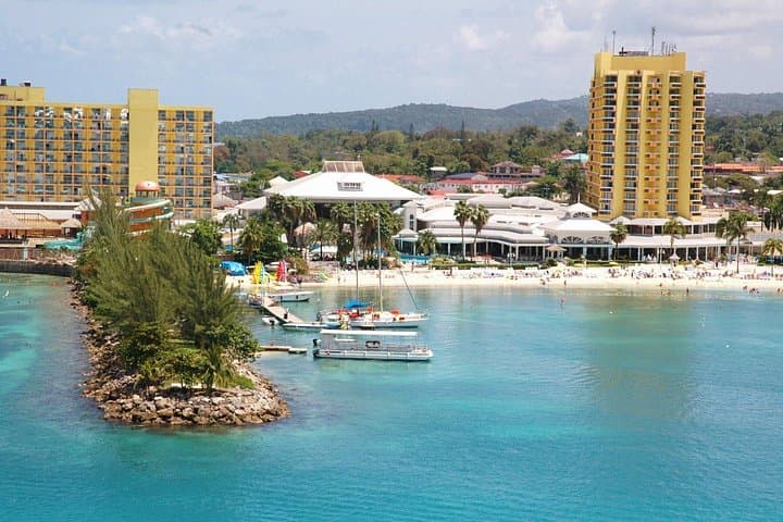 Ocho Rios Shuttle: Hotel Transfers to Dunn's River, Mystic Mountain & Beaches photo 2