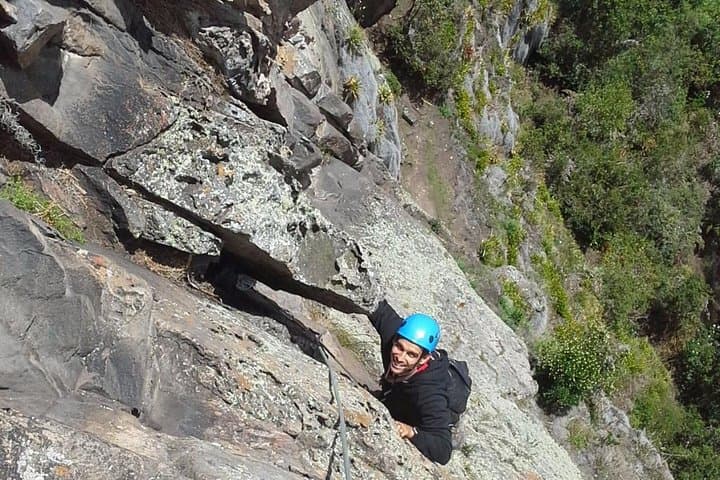 Suesca Rock Climbing Half-Day — Climb 140m Cliffs Near Bogotá