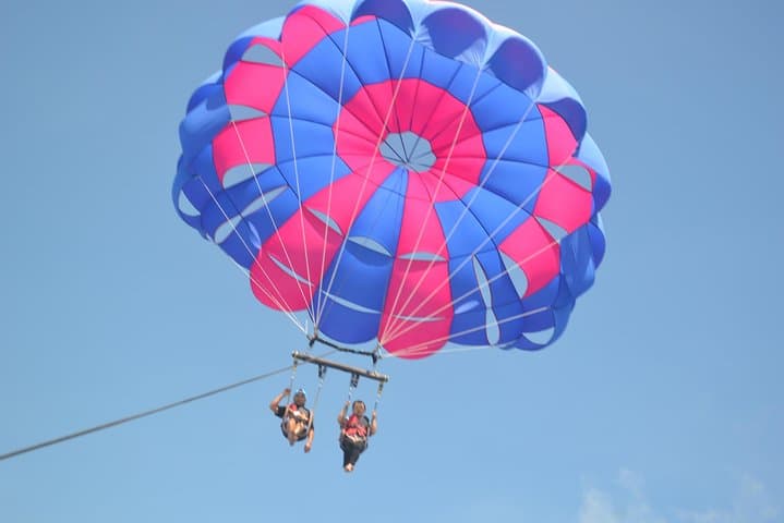 Bali Parasailing Adventure: Soar Above Nusa Dua’s Turquoise Coastline