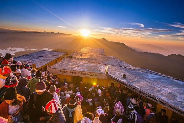 Sunrise Climb to Adam's Peak (Sri Pada): One-Day Guide