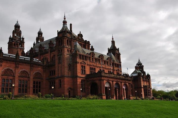 Glasgow Private Walking Tour with a Local — Custom City Walks & Hidden Gems photo 2