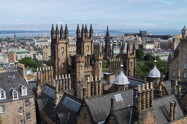 Edinburgh Like a Local: Private Custom Walking Tour photo 6