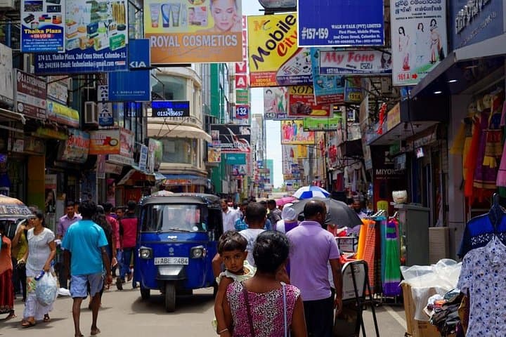 Colombo Port Shore Excursion: 3-Hour Jewel & Handicraft Shopping Tour photo 4