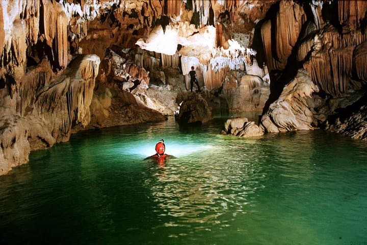 Explore Phong Nha & Dark Cave: Full-Day Cave Adventure from Dong Hoi photo 2