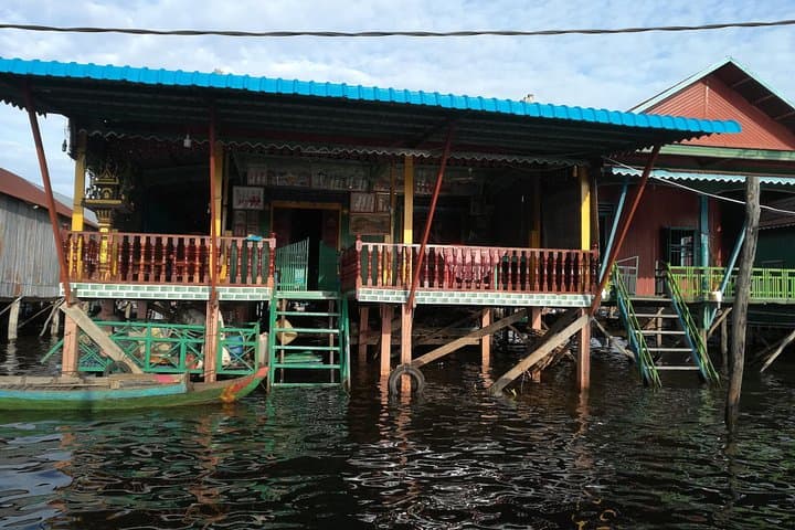 Phnom Kulen Waterfall and Kampong Phluk Floating Village Day Tour from Siem Reap photo 2