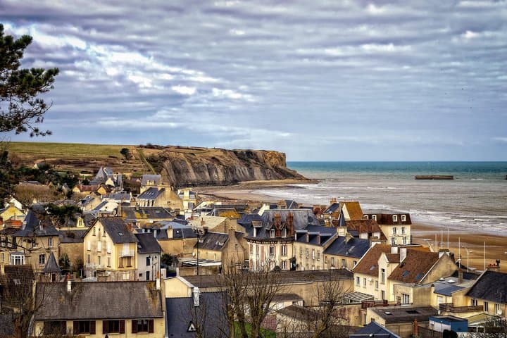 Explore Normandy's Historic D-Day Beaches on a Private Tour photo 2