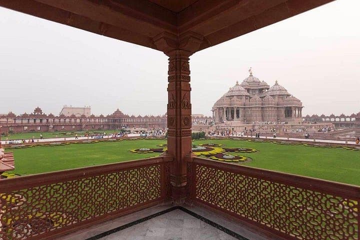 Inside New Delhi's Akshardham: Art, Exhibitions & Evening Fountain Show photo 6