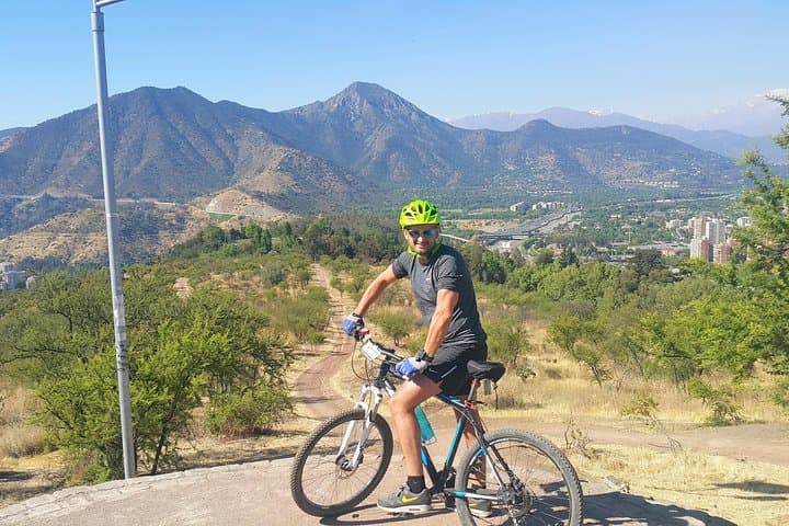 San Cristobal Hill Mountain Bike Tour: Santiago’s 3-Hour MTB Adventure