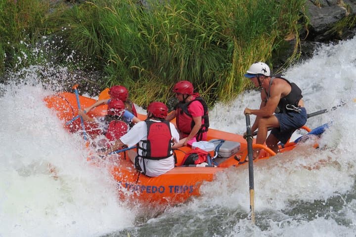 Charge the Rogue: Half-Day Class IV Rafting through Nugget and Ti’lomikh Falls photo 3