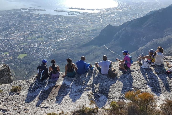 Summit Table Mountain: Guided Hikes via India Venster or Platteklip Gorge
