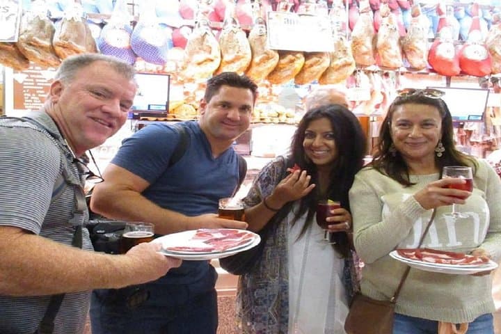 Madrid Tapas & Drinks: Small-Group Culinary Walking Tour in Centro photo 4