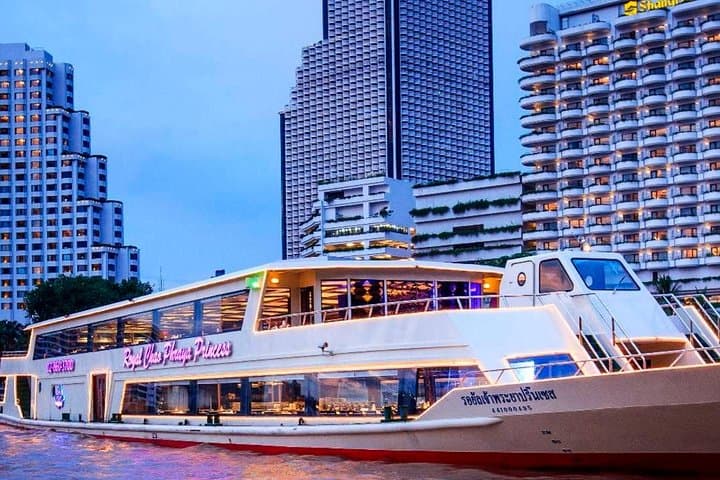 Bangkok Night Dinner Cruise on the Chao Phraya River photo 3