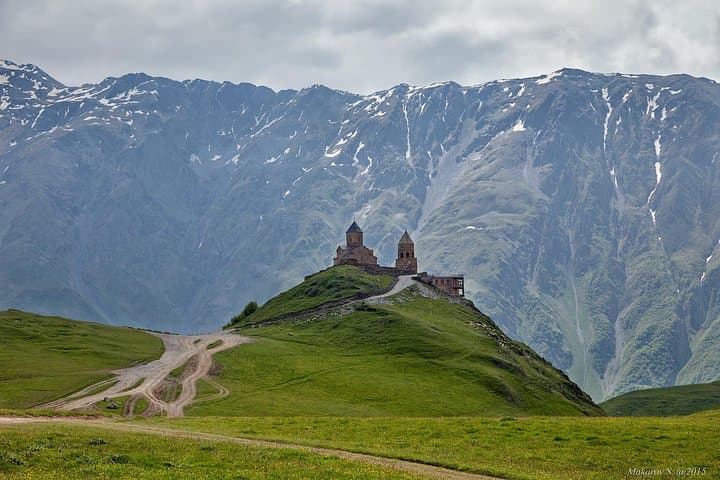 Full-Day Kazbegi & Gergeti Trinity Church Tour Along Georgia's Military Highway photo 3