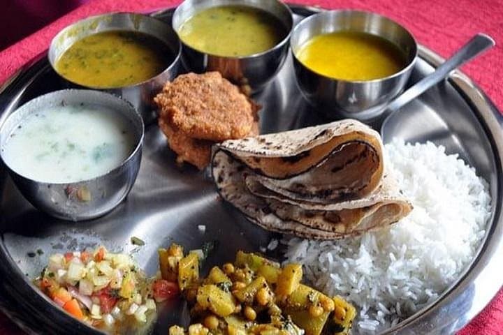 Pune Market Visit & Home Cooking Class: Hands-On Maharashtrian Cooking Experience