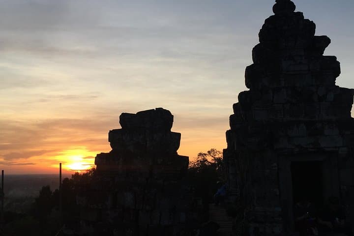 Full-Day Angkor Bike Tour: Ta Prohm, Bayon & Sunset at Phnom Bakheng photo 1