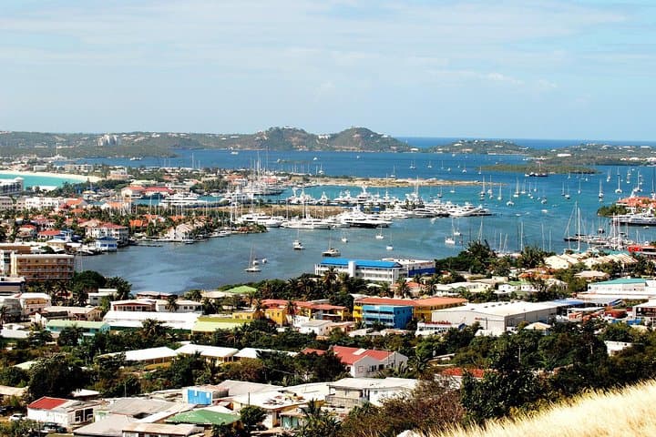 Private St Maarten Island Sightseeing Tour: Philipsburg to Marigot