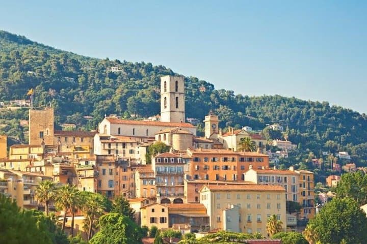 Half-Day Provence Tour from Nice — Saint-Paul-de-Vence, Gourdon & Grasse photo 2