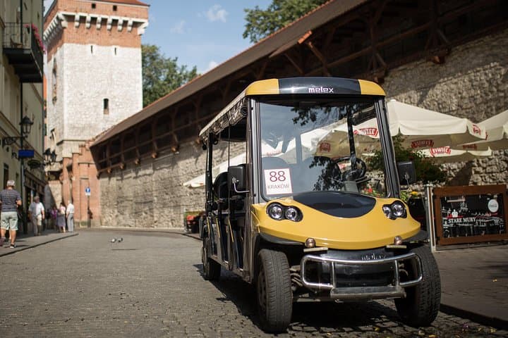 40-Minute Kraków Old Town Tour — Quick Walk Through the Medieval Main Square