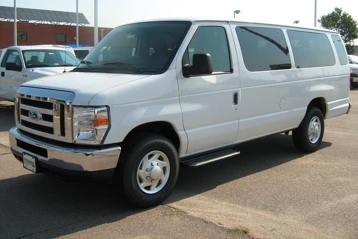 Private Van Rental & Personalized City Tour in Acapulco — Flexible 3/8/12‑Hour Guided Trips
