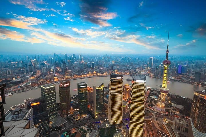 Shanghai Layover Tour: See the Bund, Yuyuan Garden & Shanghai Tower in One Day photo 3