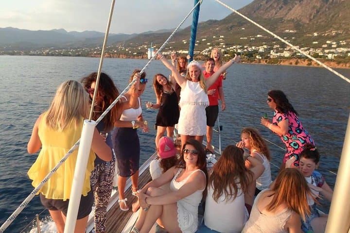 Private Sailing in Kalamata: 4- or 7-Hour Party & Event Cruise