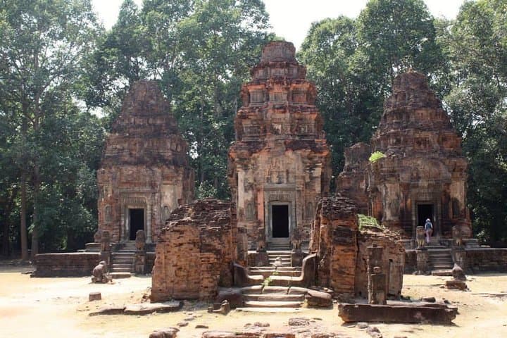 Private Full-Day Angkor & Siem Reap Custom Tour — Sunrise, Temples, and Villages