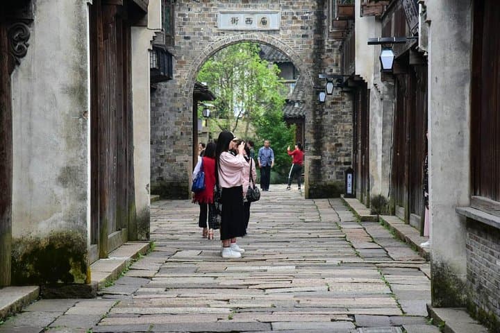 Wuzhen and Xitang Water Towns: Private Full-Day from Shanghai with Lunch & Dinner photo 2