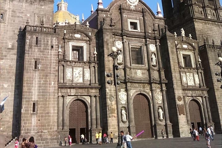 Cholula & Puebla Private Day Tour — Great Pyramid, Tonantzintla & Palafoxiana Library photo 2