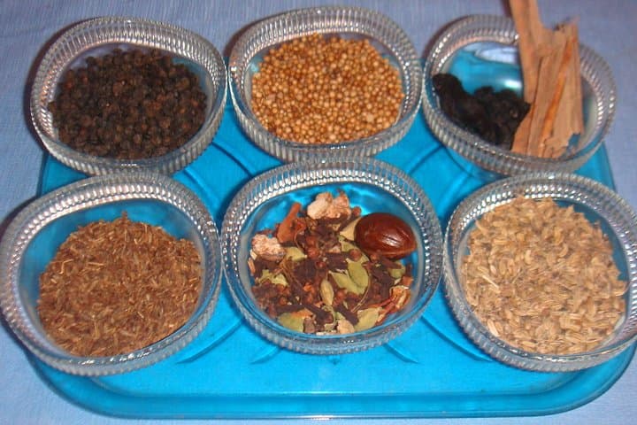 Hands-On Sri Lankan Cooking Class in Hikkaduwa — Learn Curries, Sambols & Coconut Techniques photo 2